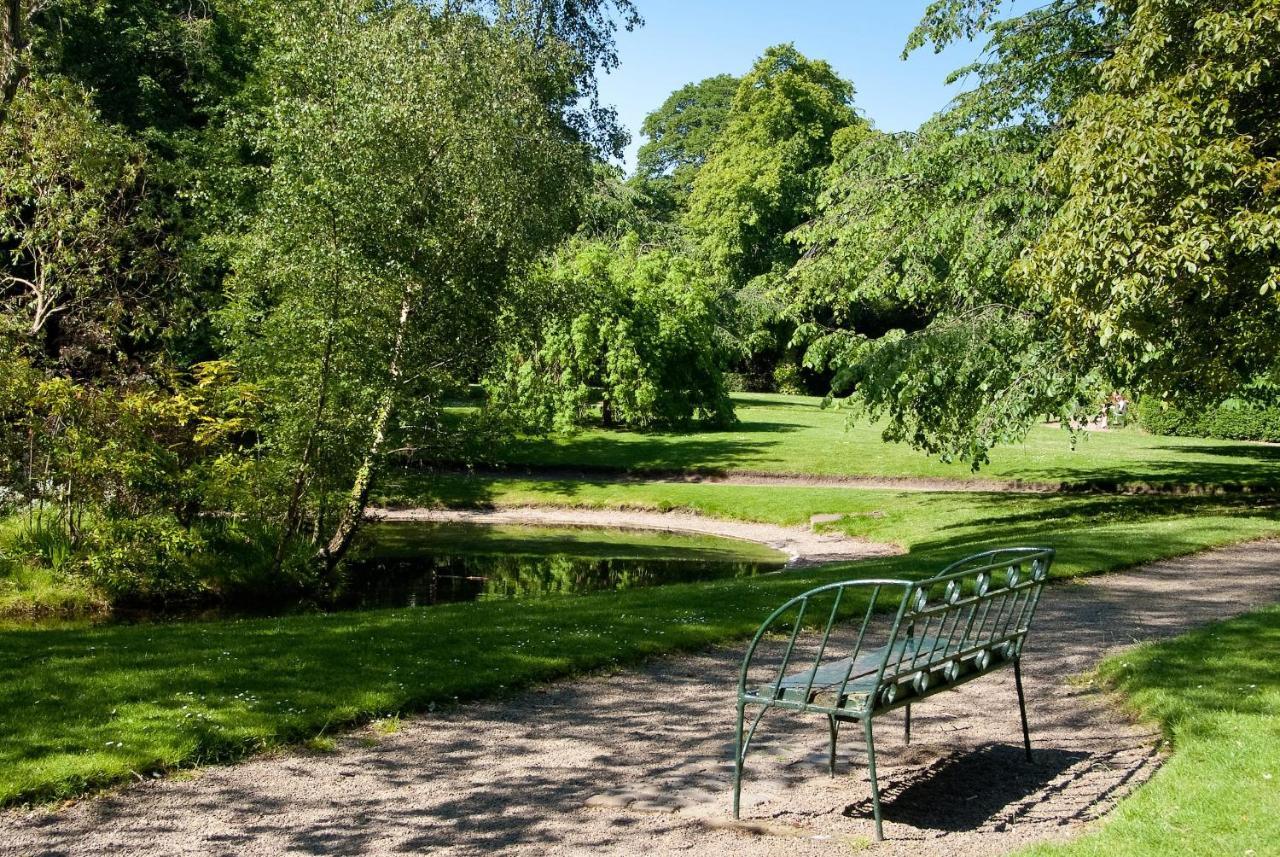 Spacious City Centre Family Room Edinburgh Bagian luar foto