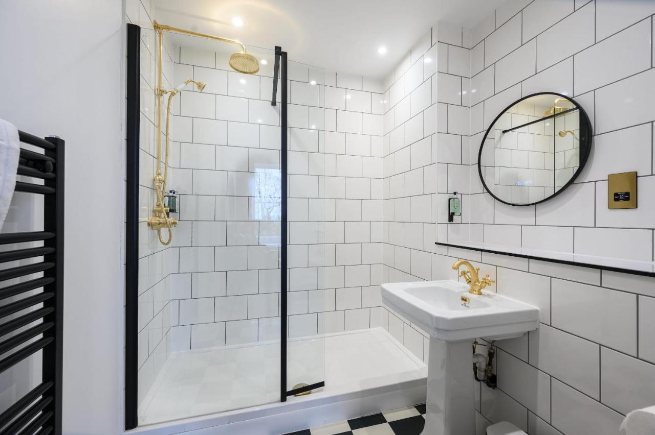 Spacious City Centre Family Room Edinburgh Bagian luar foto