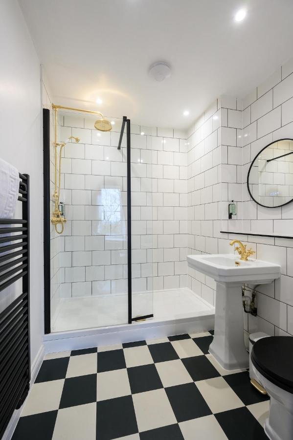 Spacious City Centre Family Room Edinburgh Bagian luar foto